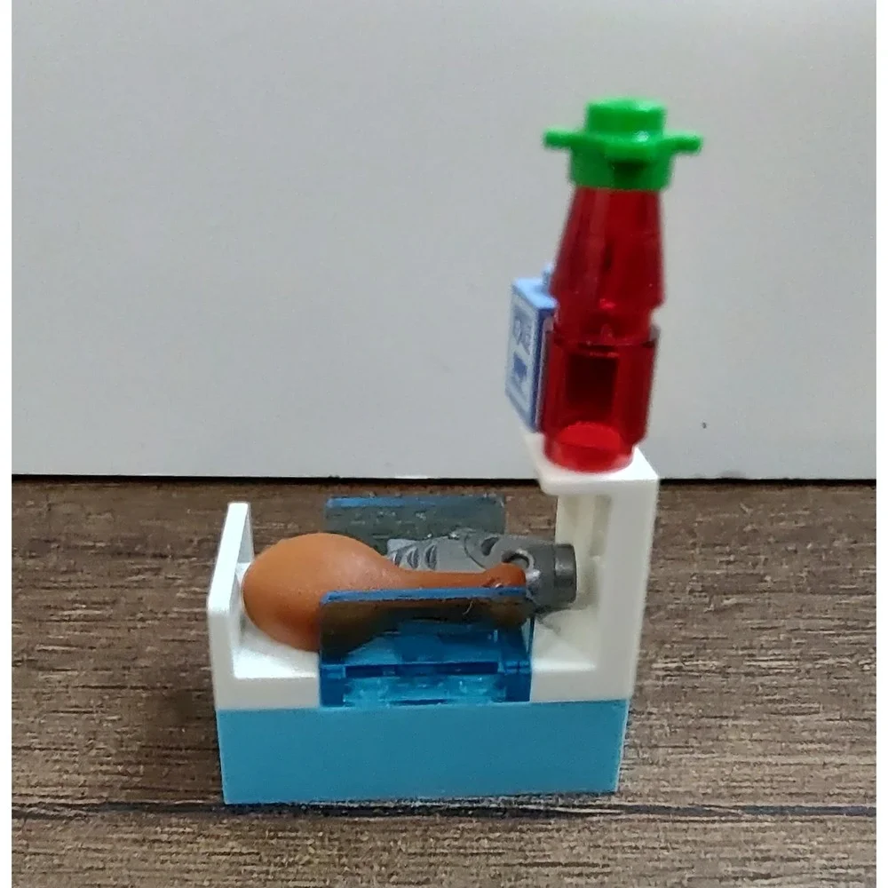 Lego Junior 10684 Supermarket Meat Fish Case Turkey Leg Grocery Store Display